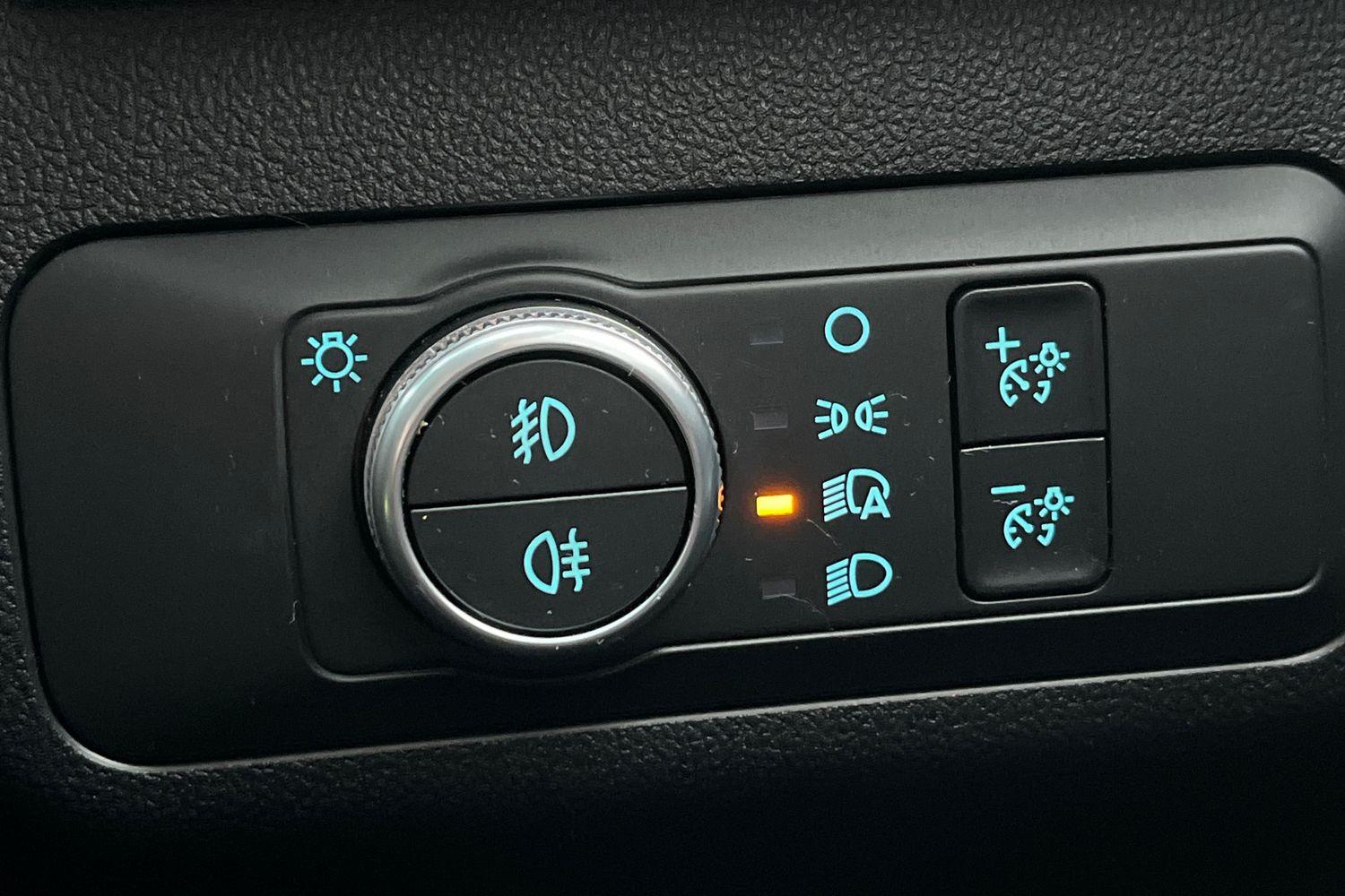 Ford KUGA Photo 39
