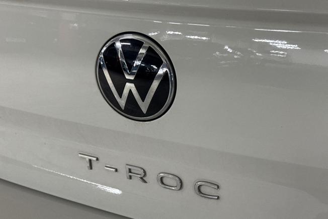 VOLKSWAGEN T-Roc Photo 27