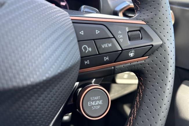 CUPRA Leon Photo 17