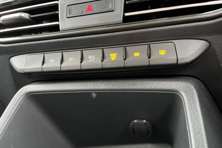 Ford TOURNEO CONNECT Photo autoimg-7f8aa3984faa3b883fdd67ab3bc39304417fabca.jpg