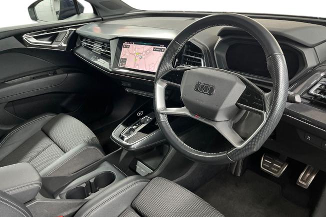 AUDI Q4 E-Tron Photo 6