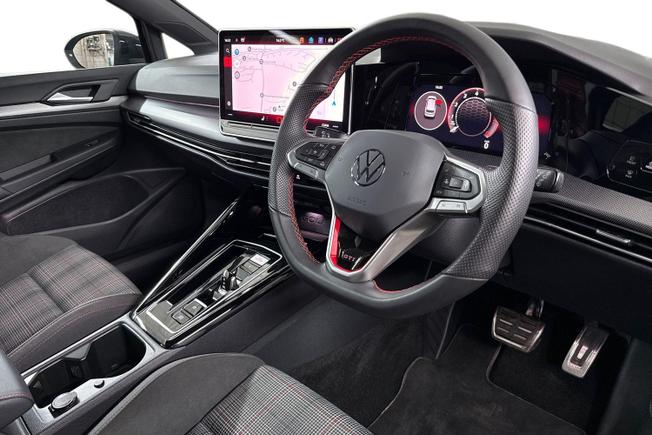 VOLKSWAGEN Golf Photo 6