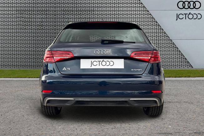 AUDI A3 Photo 7