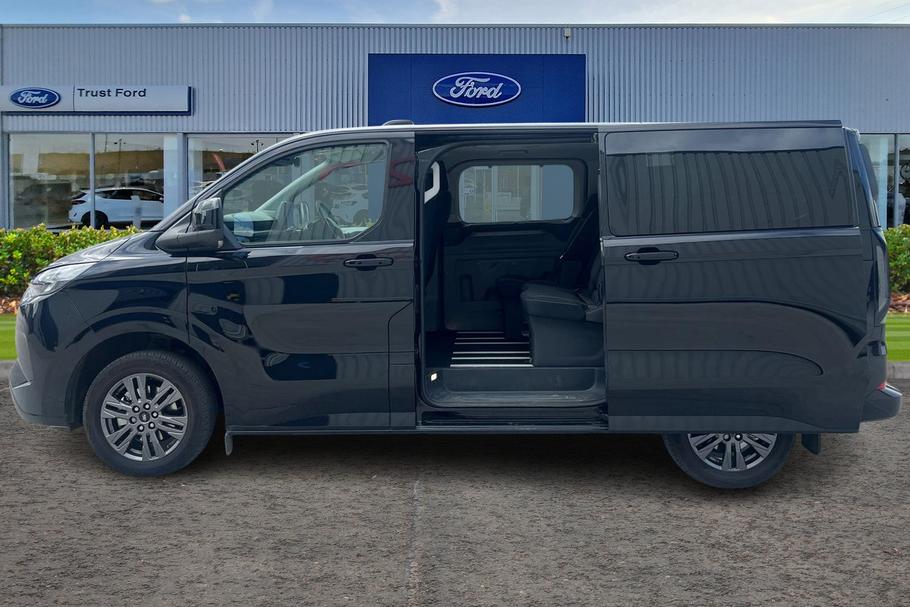 Used Ford TOURNEO CUSTOM WN26TWG 5