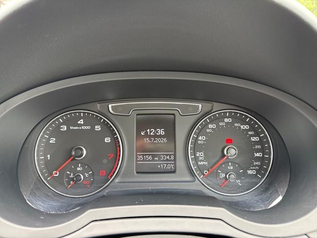 AUDI Q3 Photo 15