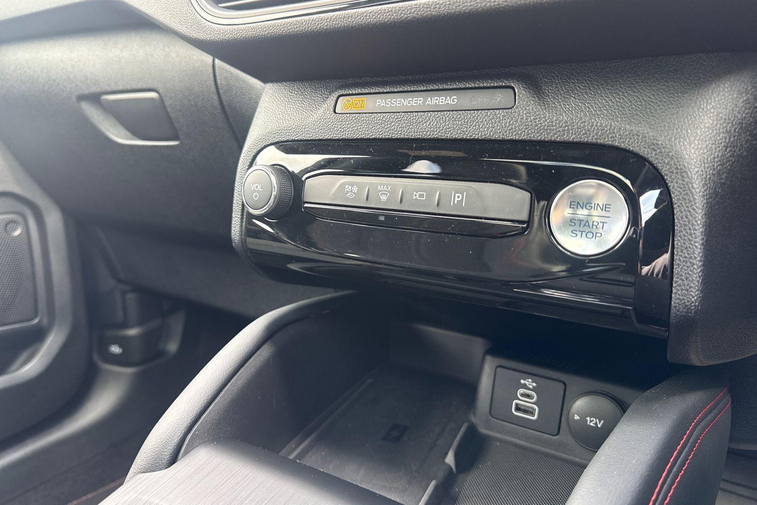 Ford KUGA Photo 30