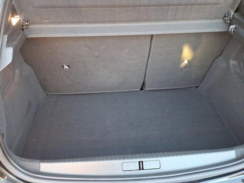 Used Peugeot 208 NV72LJX 18