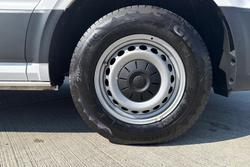 VOLKSWAGEN Crafter Photo 5
