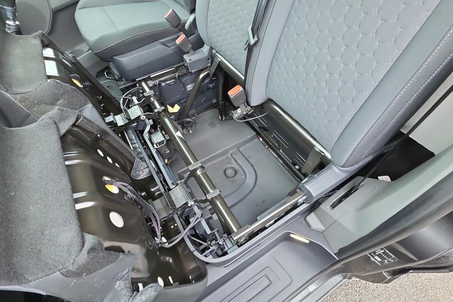 Used FORD TRANSIT CUSTOM AP25NKA 26