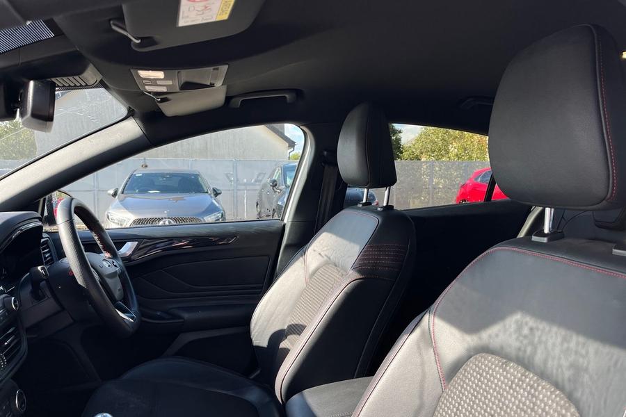 Ford FOCUS Photo autoimg-7f9a4640122b7e23b6693298a0407042f61ff9b9.jpg