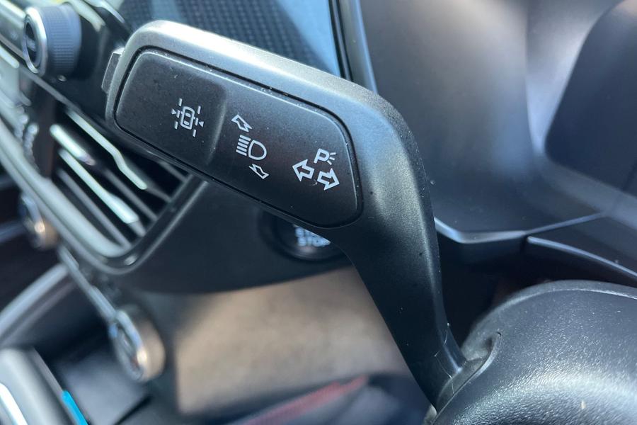 Ford Kuga Photo autoimg-7f9c3f2e6d5f400914676c48c4d25252f00a0aab.jpg