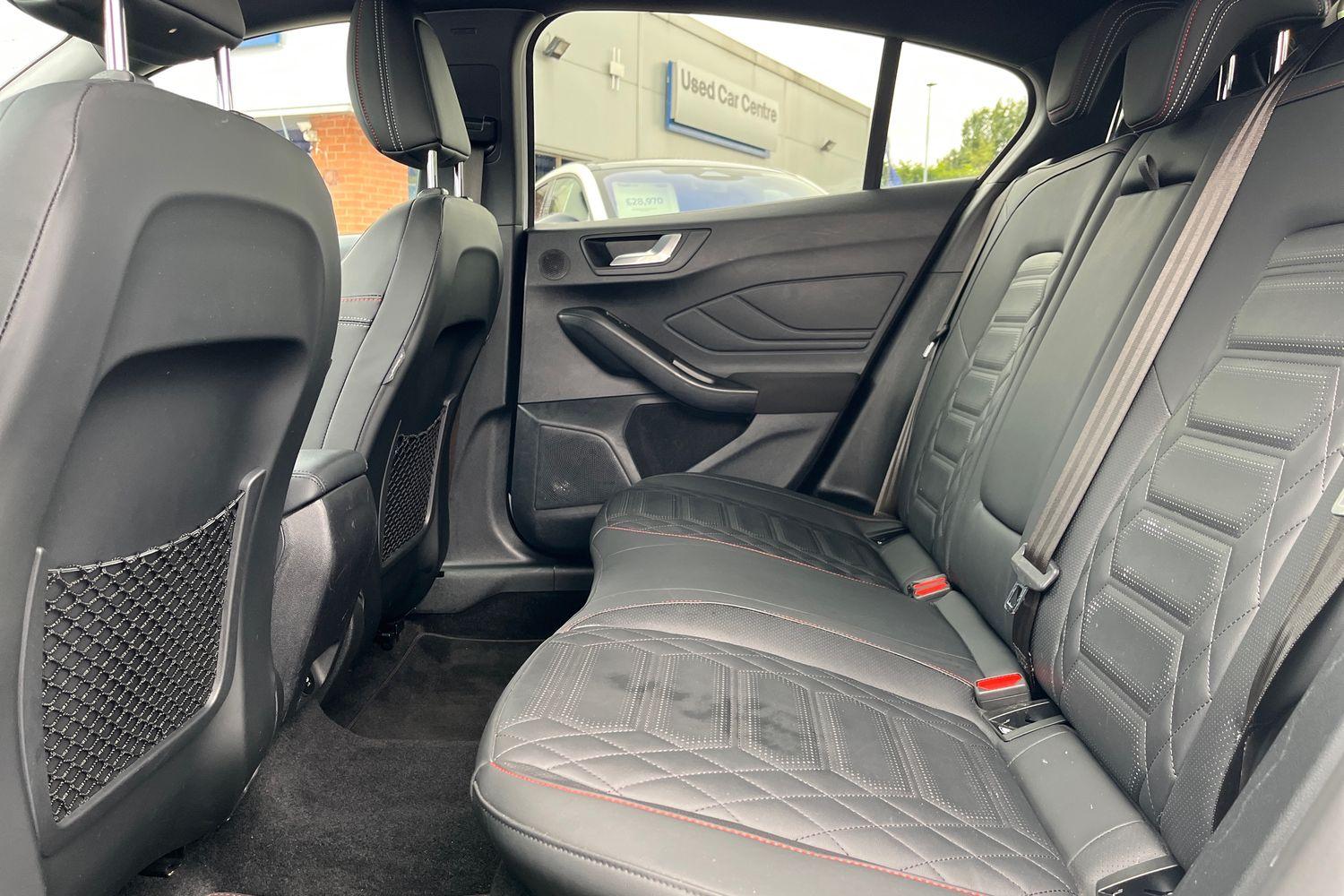 Ford Focus Photo 19
