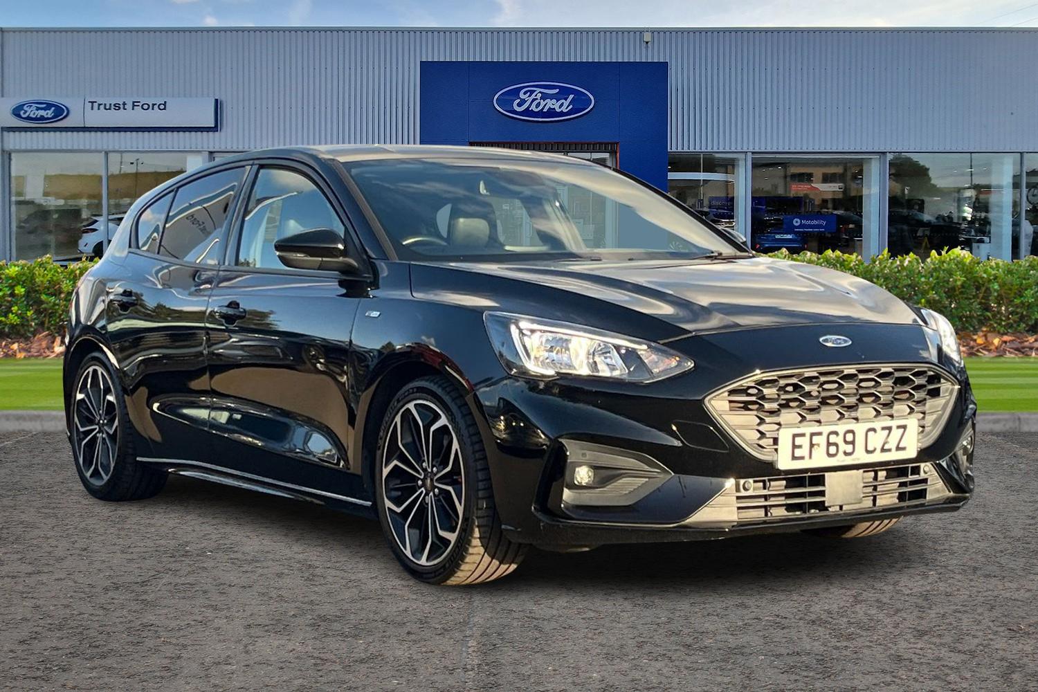 Ford FOCUS Photo 0