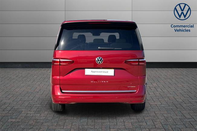 VOLKSWAGEN Multivan Photo 7