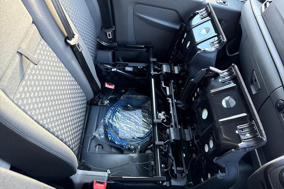 Used Ford E-TRANSIT IMZ8897 35