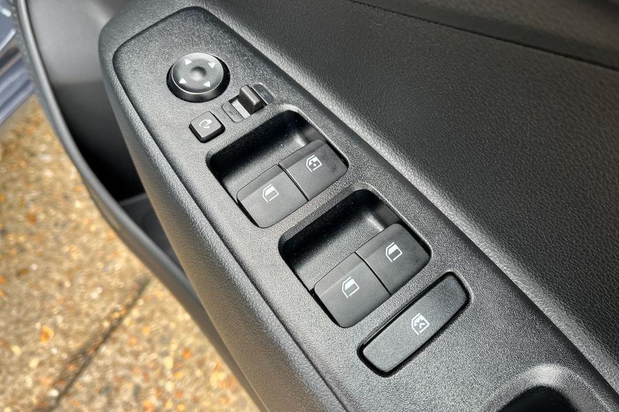 Hyundai i10 Photo autoimg-7fadf279da01b490a262fb5debab4981f1079179.jpg