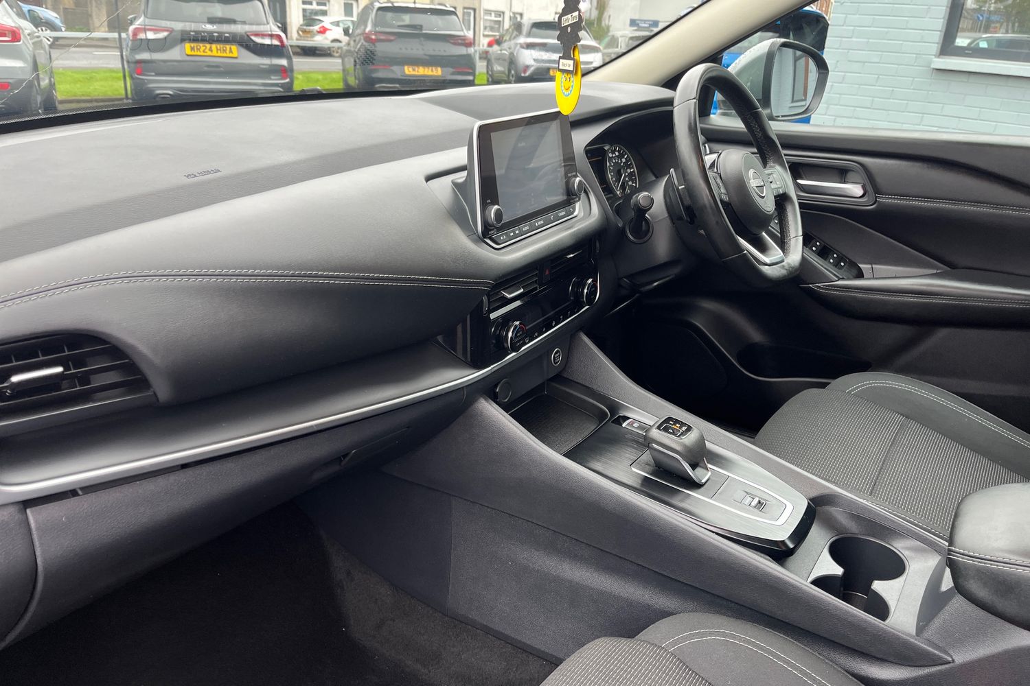 Nissan QASHQAI Photo 17