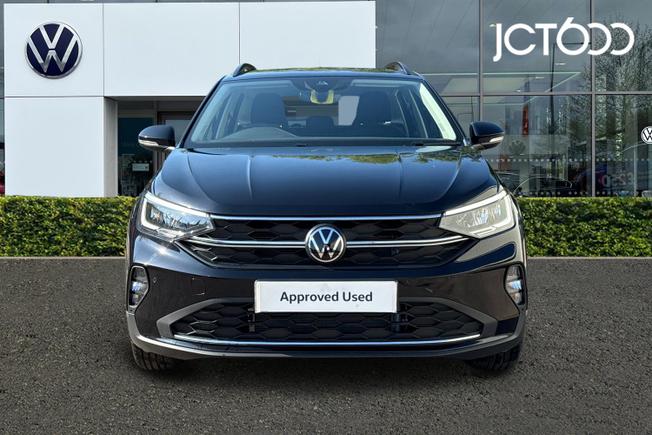 VOLKSWAGEN Taigo Photo 8