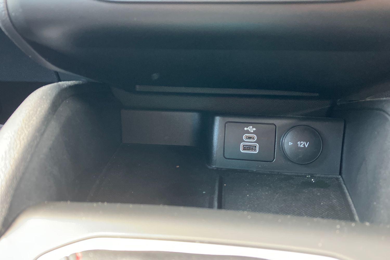 Ford FOCUS Photo 24