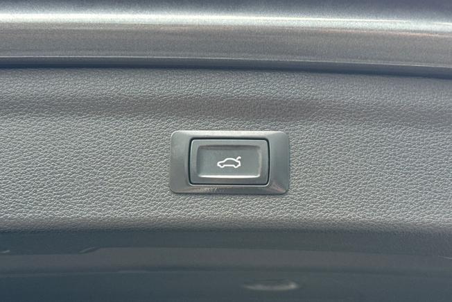 AUDI Q3 Photo 31