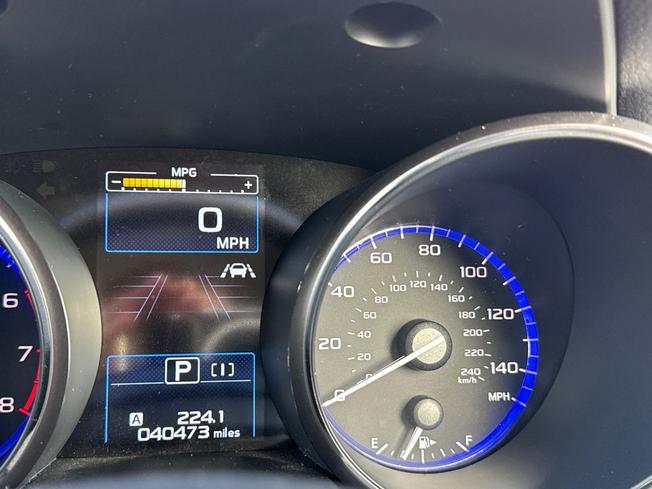 SUBARU Outback Photo 15
