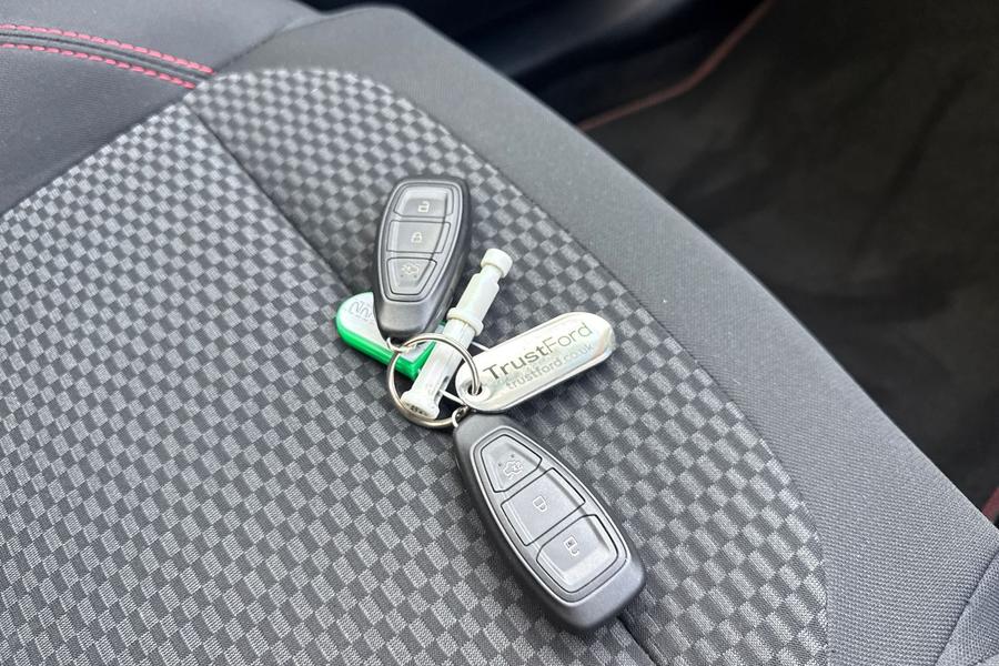 Ford FIESTA Photo autoimg-7fbbd50349a91863083d6d5631322cc754043650.jpg