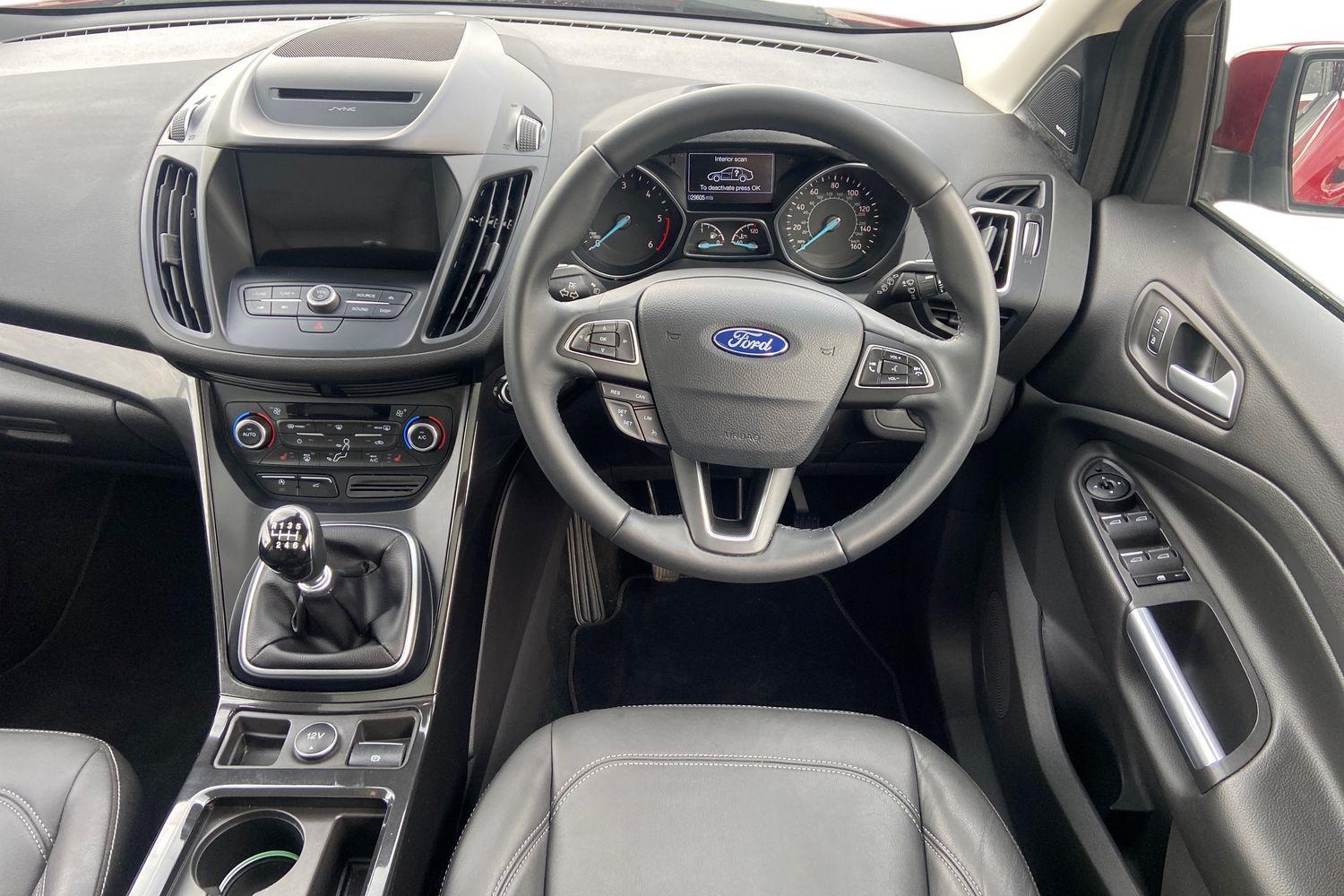 Ford KUGA Photo 10