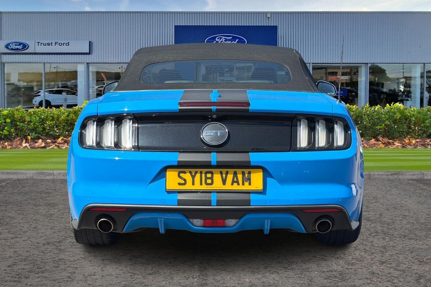 FORD MUSTANG Photo 6