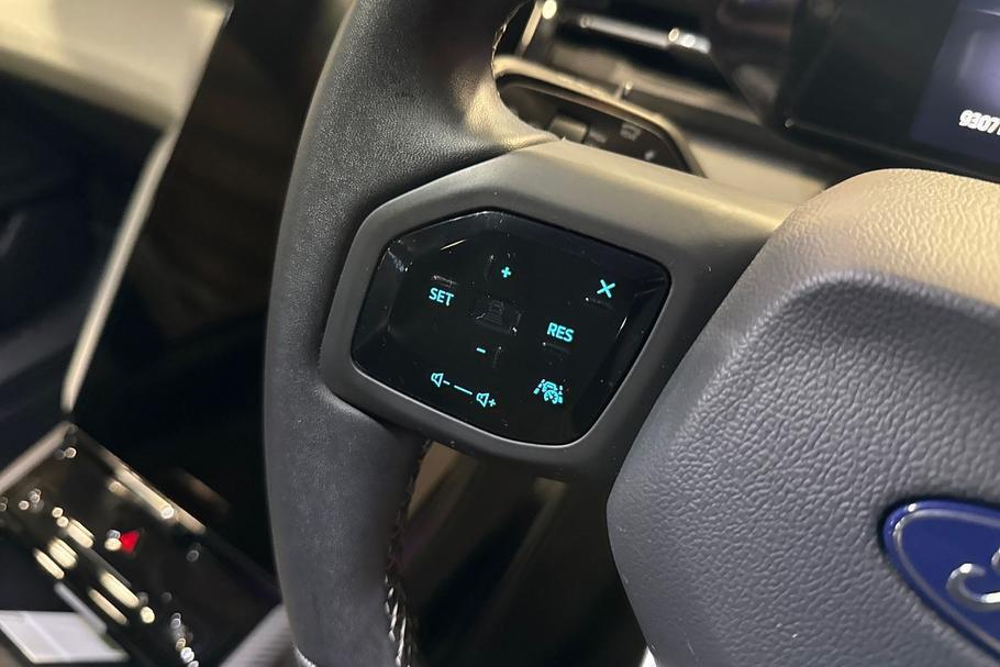 Used Ford Explorer 32