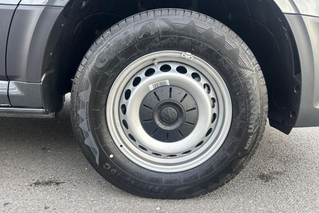 VOLKSWAGEN Crafter Photo 5