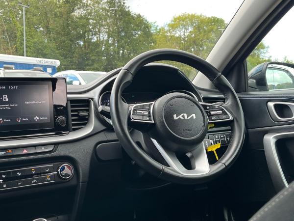 Kia Ceed Photo autoimg-7fc4953ad6f0cda74a734469fd01161bca1d11e3.jpg