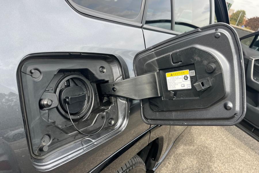 Toyota RAV4 Photo autoimg-7fc55df6d419fe00129525f94b99261338c554d5.jpg
