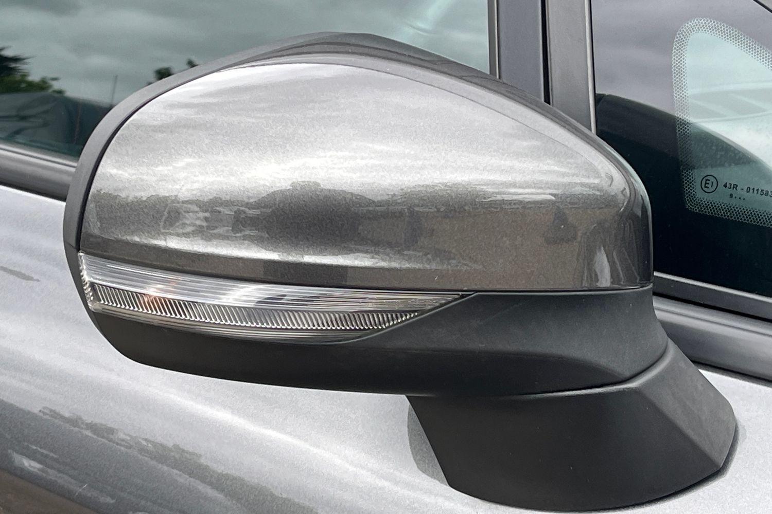 Ford Fiesta Photo 27