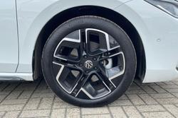 VOLKSWAGEN Passat Photo 5