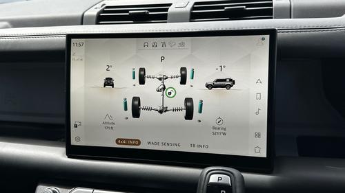 Land Rover Defender Photo autoimg-7fcbd479b9a059dba1c1b5283eafa5888b4f1928.jpg