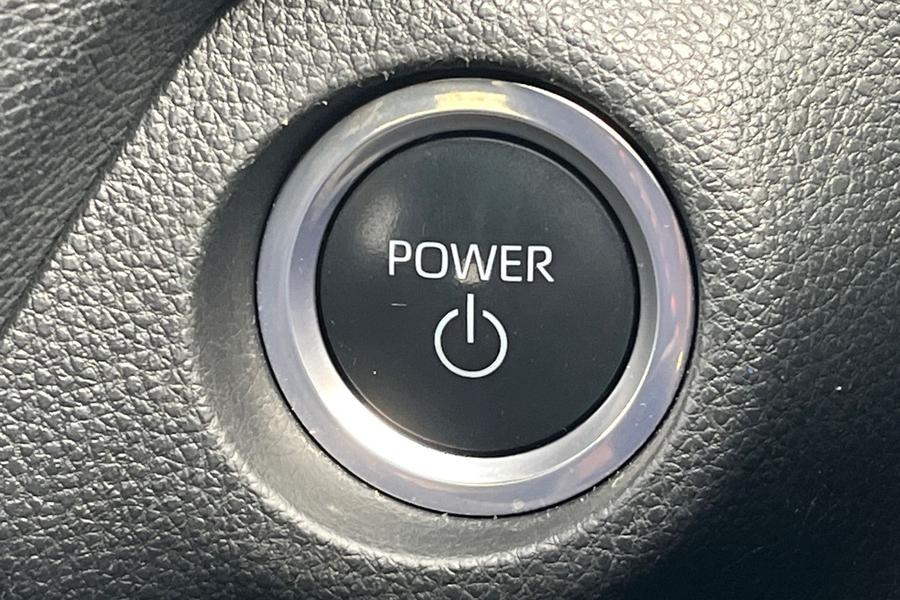 Toyota RAV4 Photo autoimg-7fcfc82a70f4812a5a866899f60cdc5a4b05159d.jpg