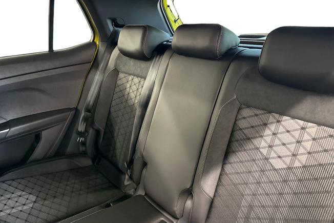 VOLKSWAGEN T-Cross Photo 9