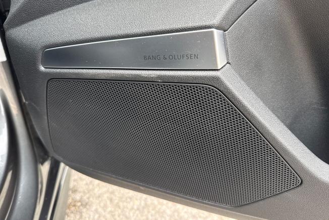 AUDI S3 Photo 38