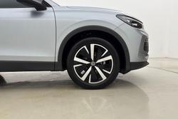 Volkswagen  Tiguan  Photo 5