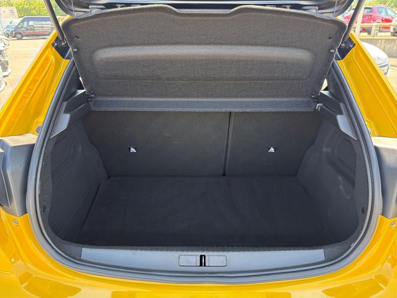 Used Peugeot 208 NJ71UWV 18