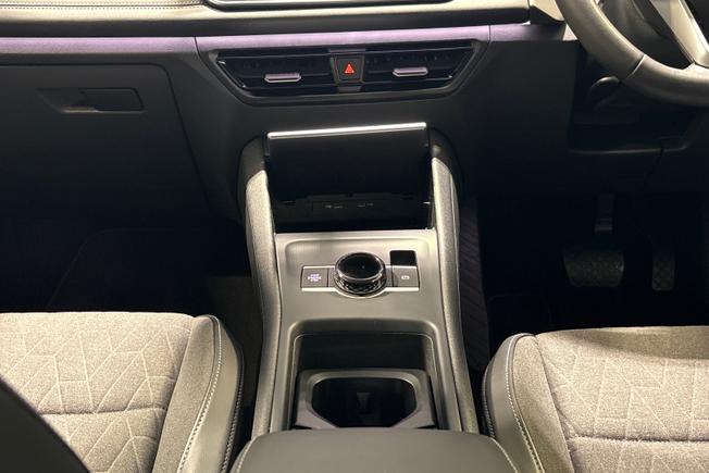 VOLKSWAGEN Tiguan Photo 34