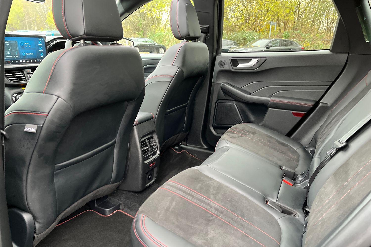 Ford KUGA Photo 35