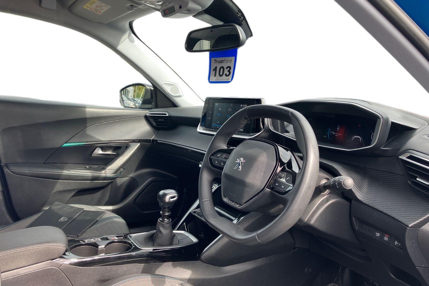 Peugeot 2008 Photo 8