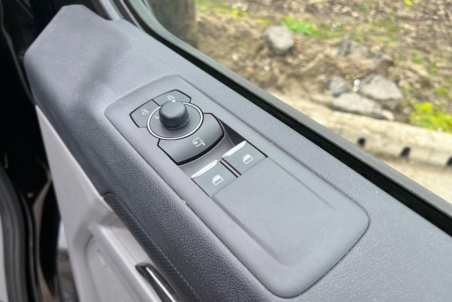 Used FORD E-TRANSIT CUSTOM WR75HYU 29