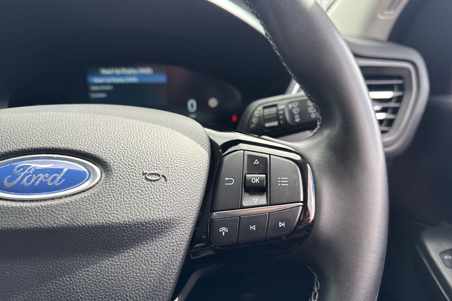Ford KUGA Photo 29