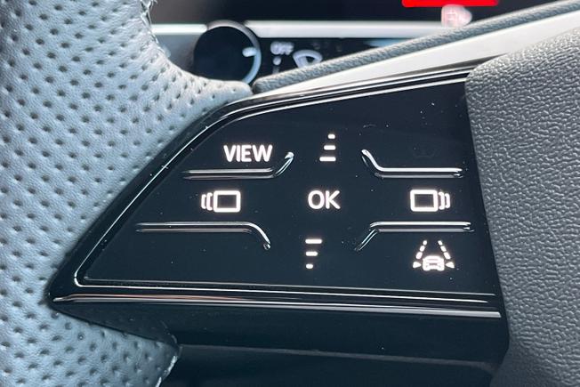 AUDI Q3 Photo 16