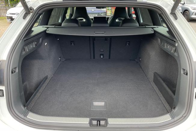 VOLKSWAGEN Passat Photo 12
