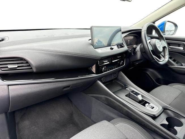 NISSAN Qashqai Photo 2