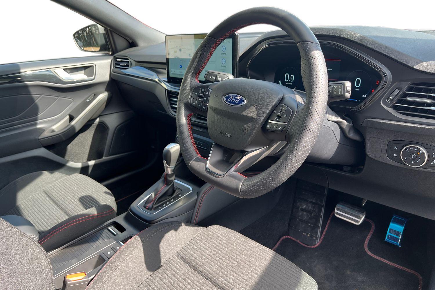 Ford FOCUS Photo 8
