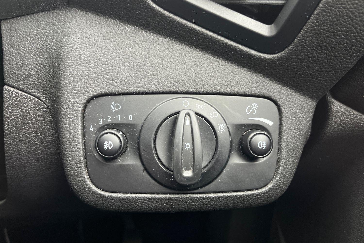 Ford KUGA Photo 26